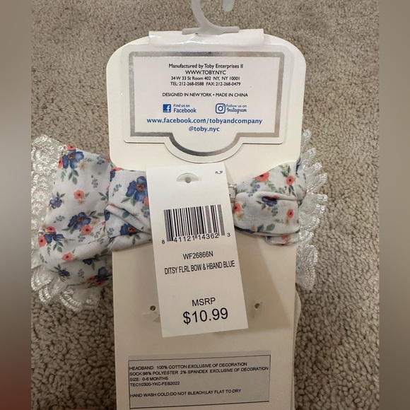 Baby bow and sock combo - Picture 2 of 2